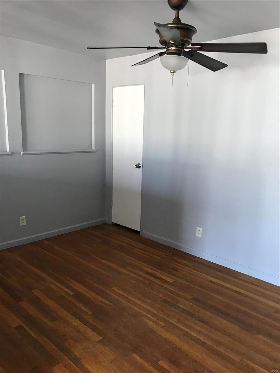 236 Roderick Drive St. Louis, MO 63137 - Photo 9 of 45