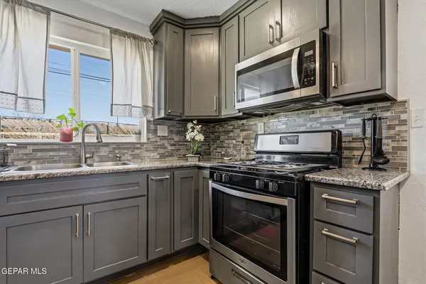 $239,900 | 1928 St Johns Drive, El Paso, TX 79903