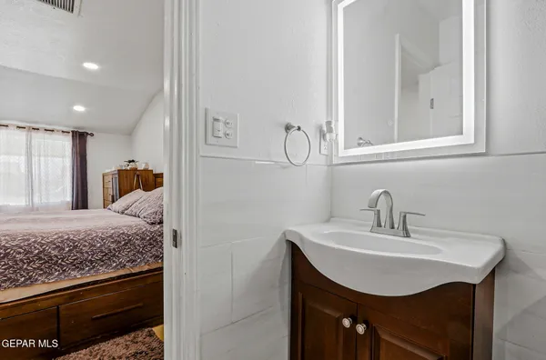 $239,900 | 1928 St Johns Drive, El Paso, TX 79903