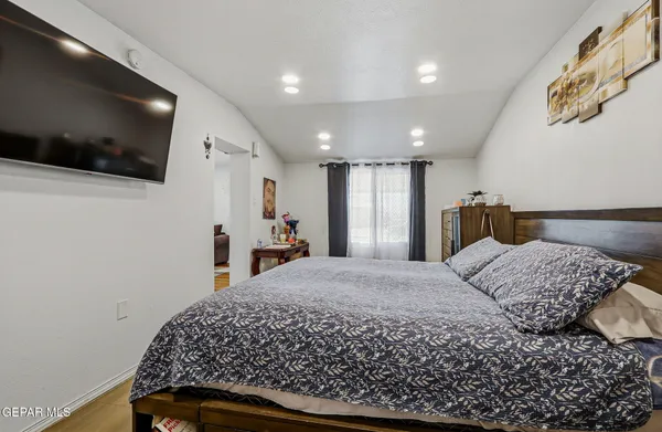 $239,900 | 1928 St Johns Drive, El Paso, TX 79903