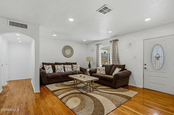 $239,900 | 1928 St Johns Drive, El Paso, TX 79903