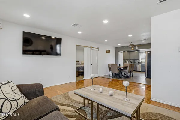 $239,900 | 1928 St Johns Drive, El Paso, TX 79903