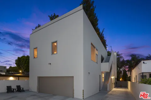 $3,895,000 | 613 Westmount Drive, West Hollywood, CA 90069