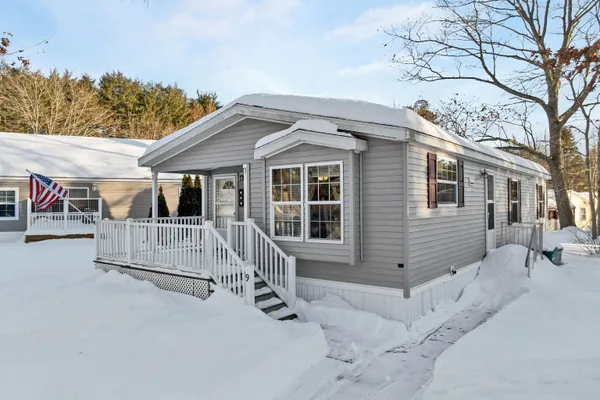$289,000 | 9 Slate Run, North Hampton, NH 03862