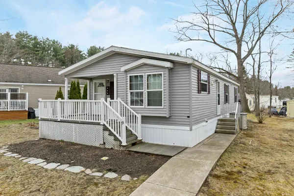 $289,000 | 9 Slate Run, North Hampton, NH 03862