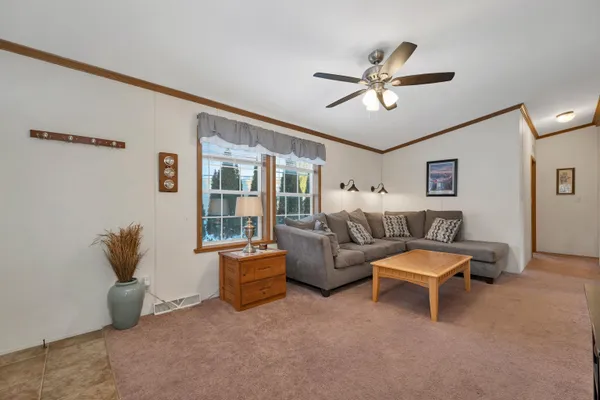 $289,000 | 9 Slate Run, North Hampton, NH 03862