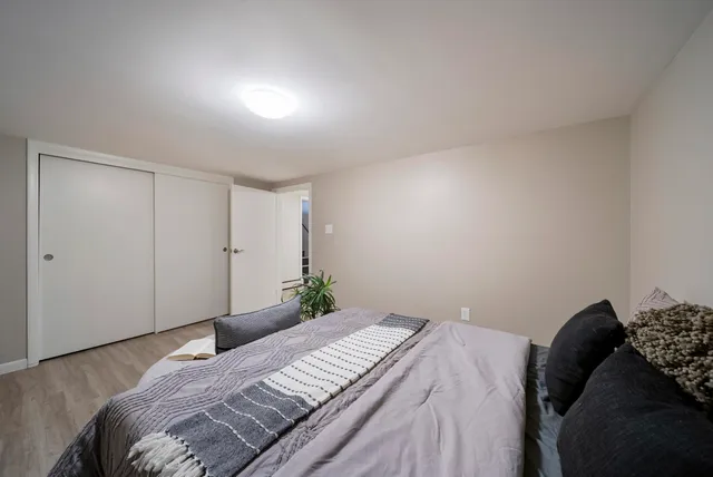 $449,900 | 90 Glenwood Avenue, Manchester, NH 03102