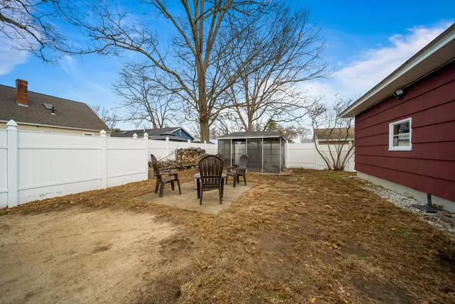 $449,900 | 90 Glenwood Avenue, Manchester, NH 03102