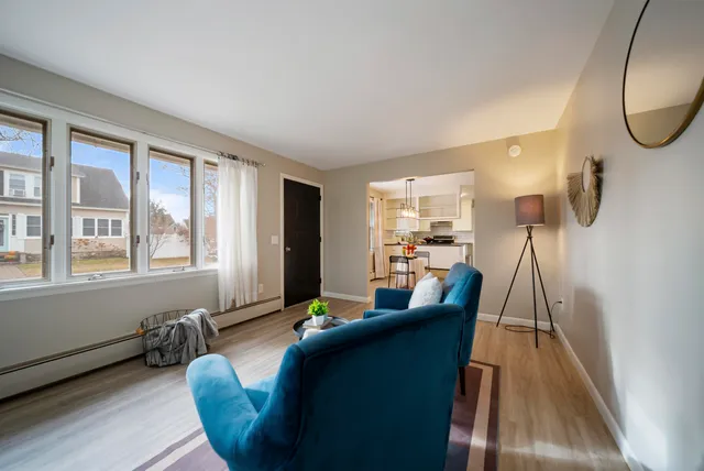 $449,900 | 90 Glenwood Avenue, Manchester, NH 03102