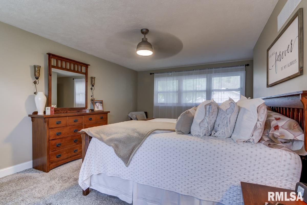 860 Meadowbrook Road Springfield, IL 62711 - Photo 21 of 36