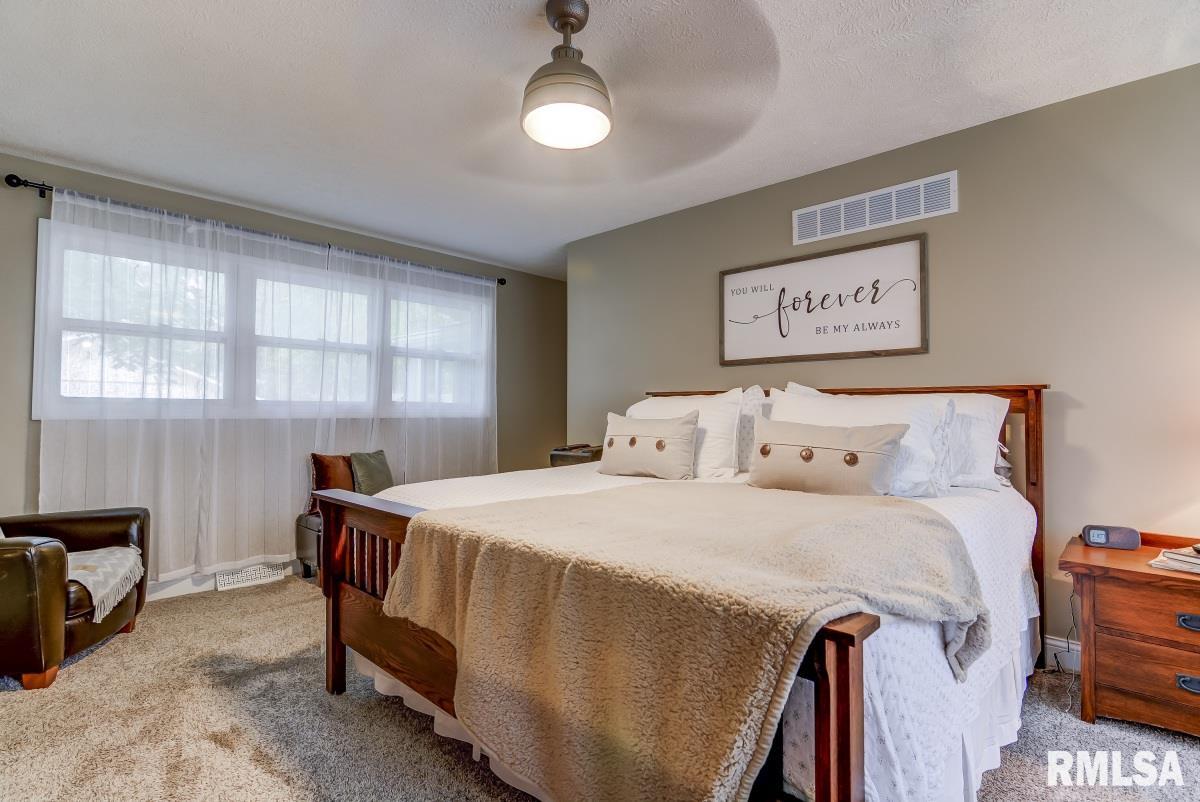 860 Meadowbrook Road Springfield, IL 62711 - Photo 22 of 36