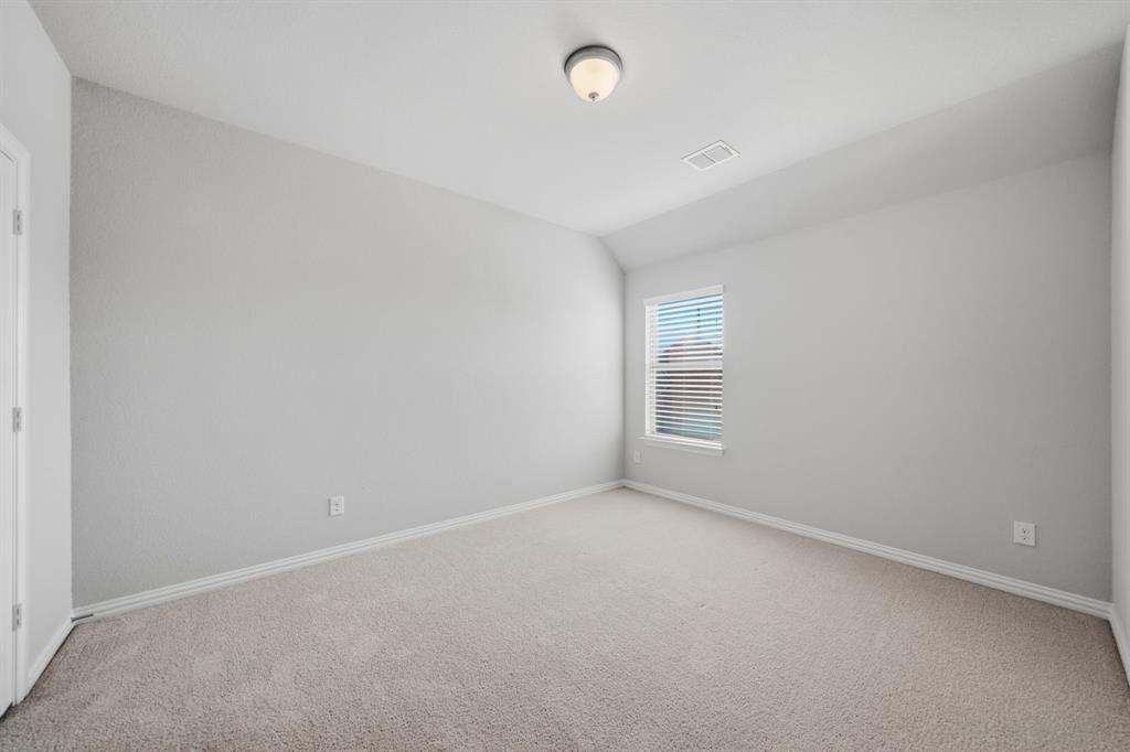 14829 Cedar Flt Way Fort Worth, TX 76262 - Photo 30 of 33