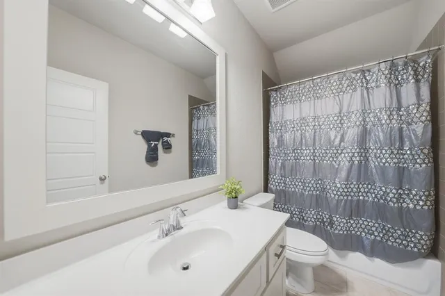 $650,000 | 14829 Cedar Flt Way, Roanoke, TX 76262