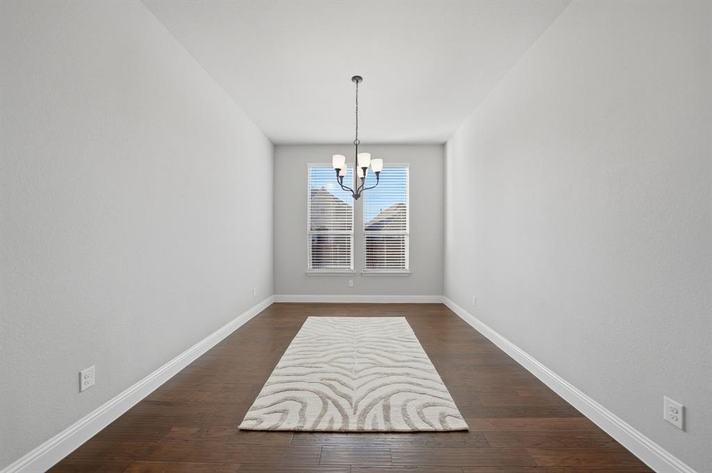 14829 Cedar Flt Way Fort Worth, TX 76262 - Photo 10 of 33