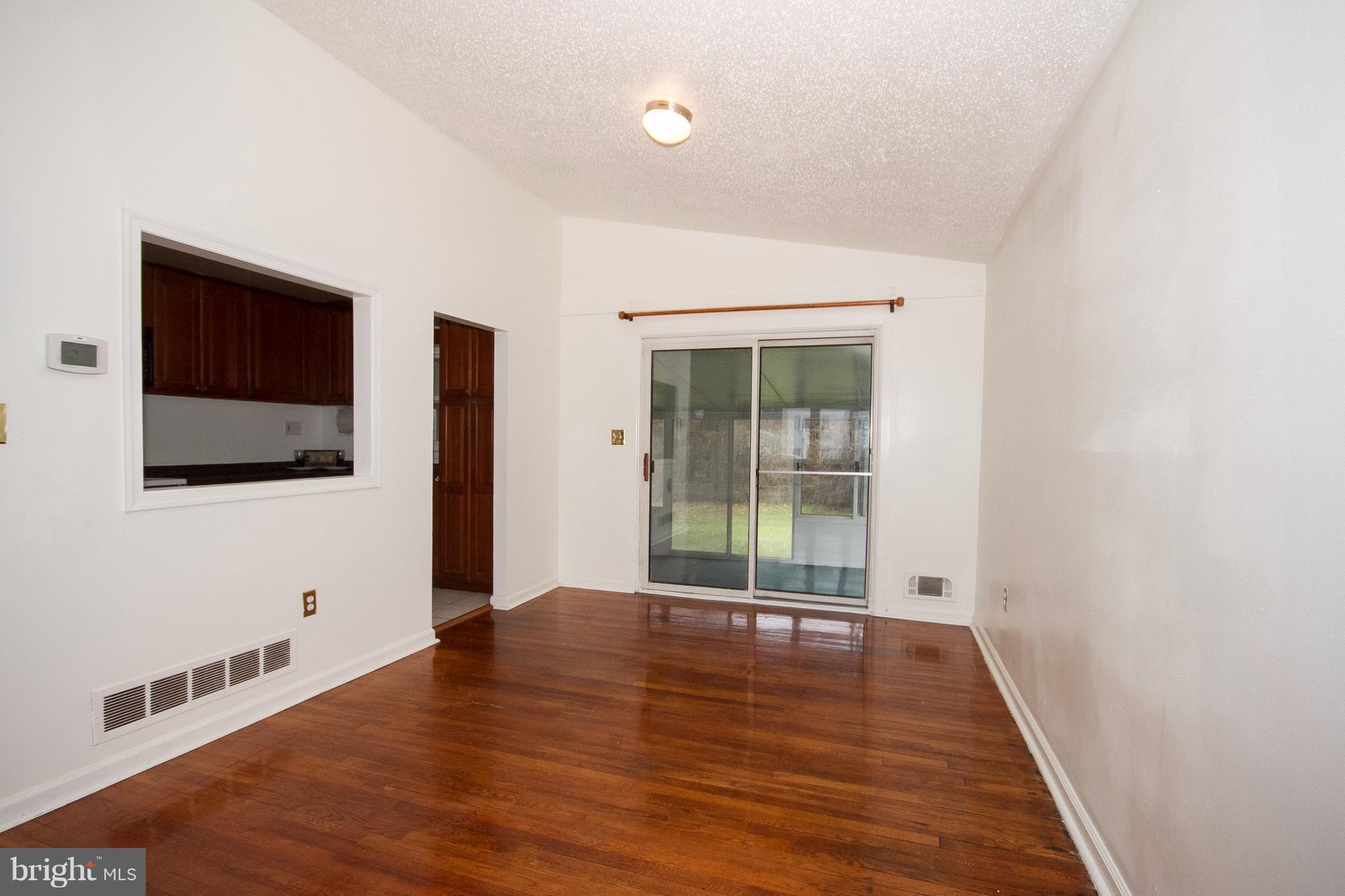 1209 Cobb Road Pikesville, MD 21208 - Photo 5 of 23 Dining Room
