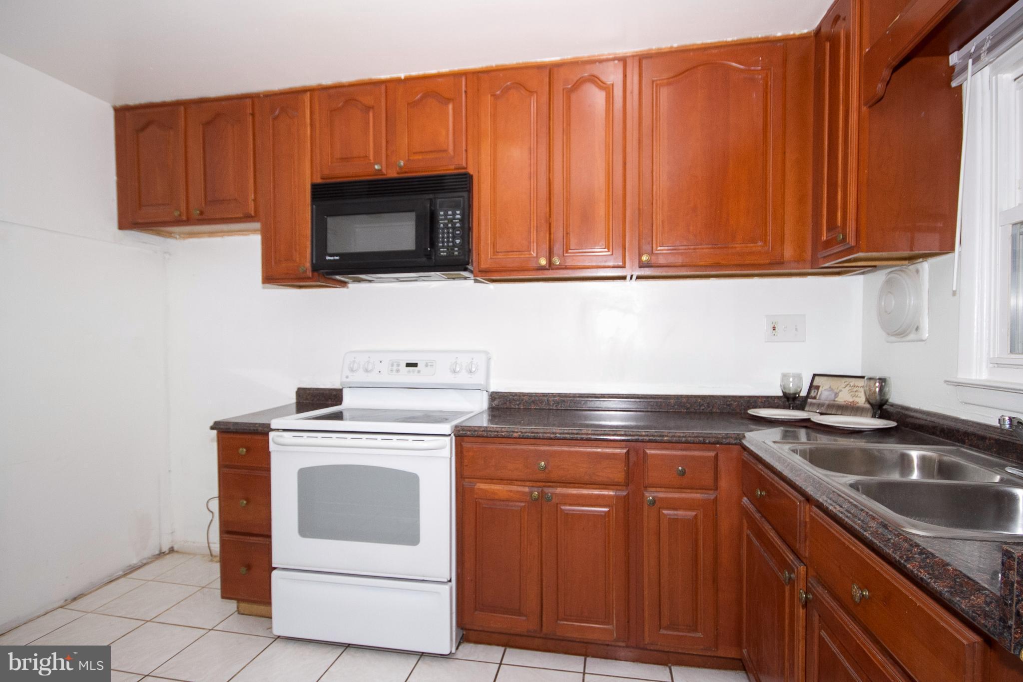 1209 Cobb Road Pikesville, MD 21208 - Photo 7 of 23 Kitchen