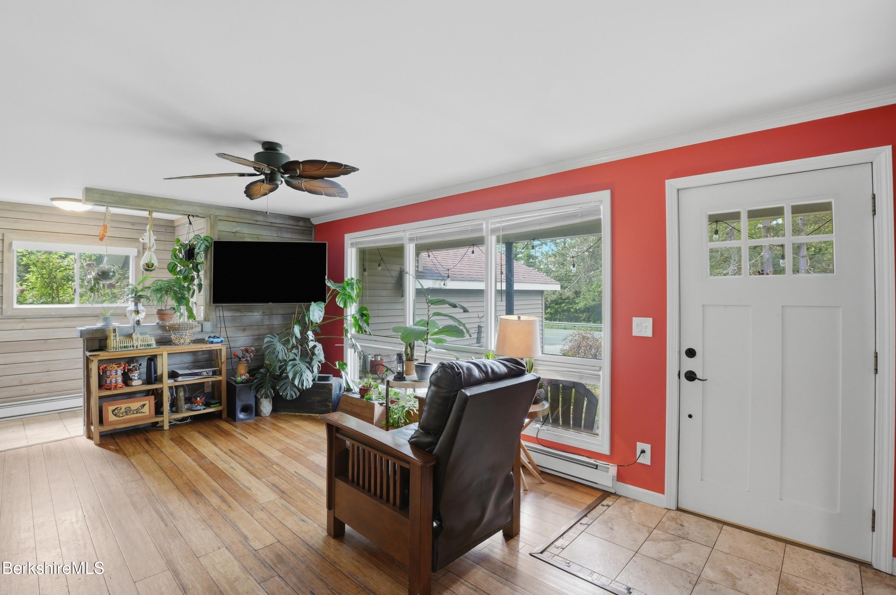 491 Main Road Savoy, MA 01256 - Photo 3 of 35 SITTING AREA