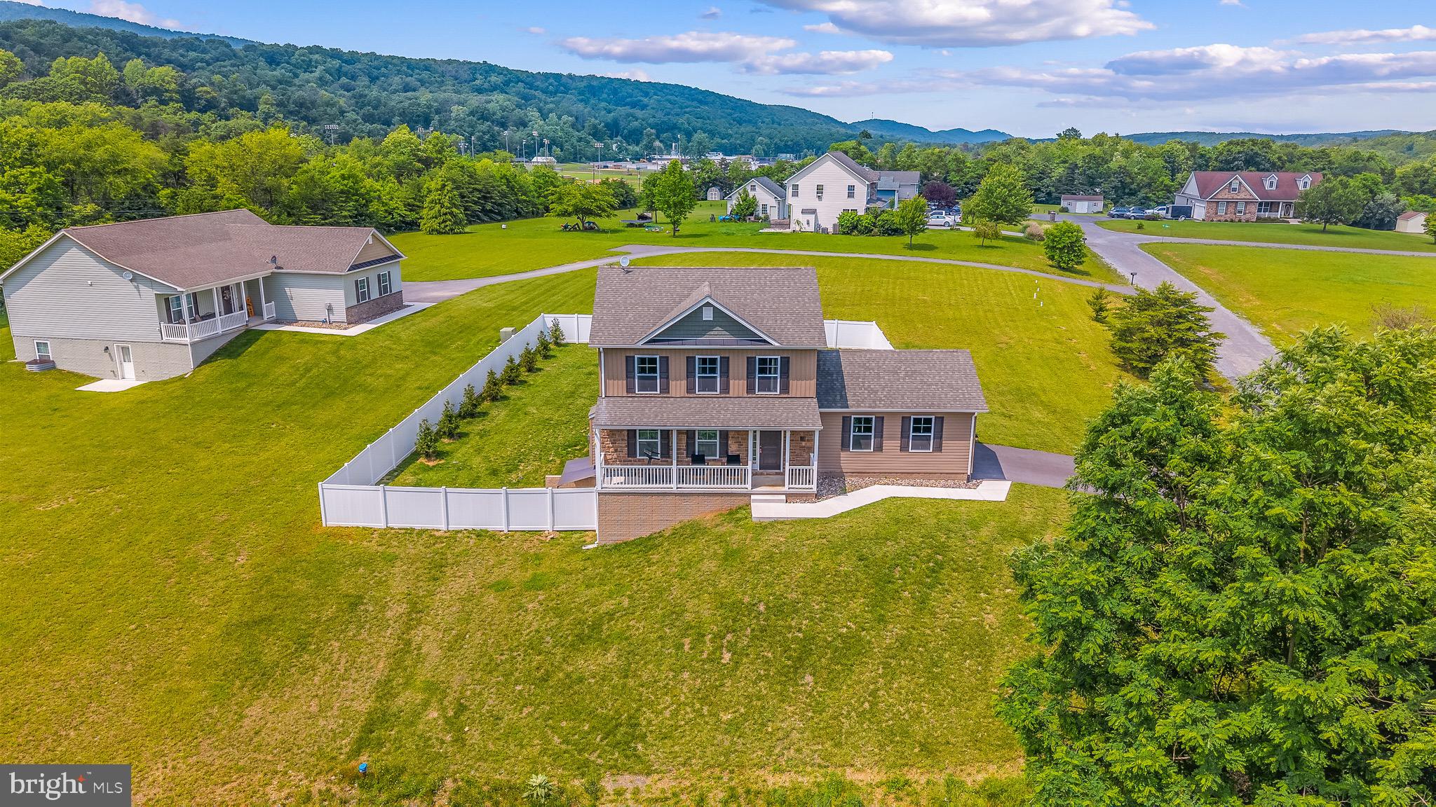 123 Hank Aaron Road Berkeley Springs, WV 25411 - Photo 3 of 38