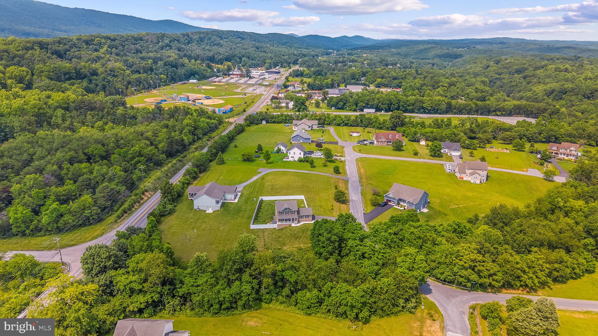 123 Hank Aaron Road Berkeley Springs, WV 25411 - Photo 5 of 38