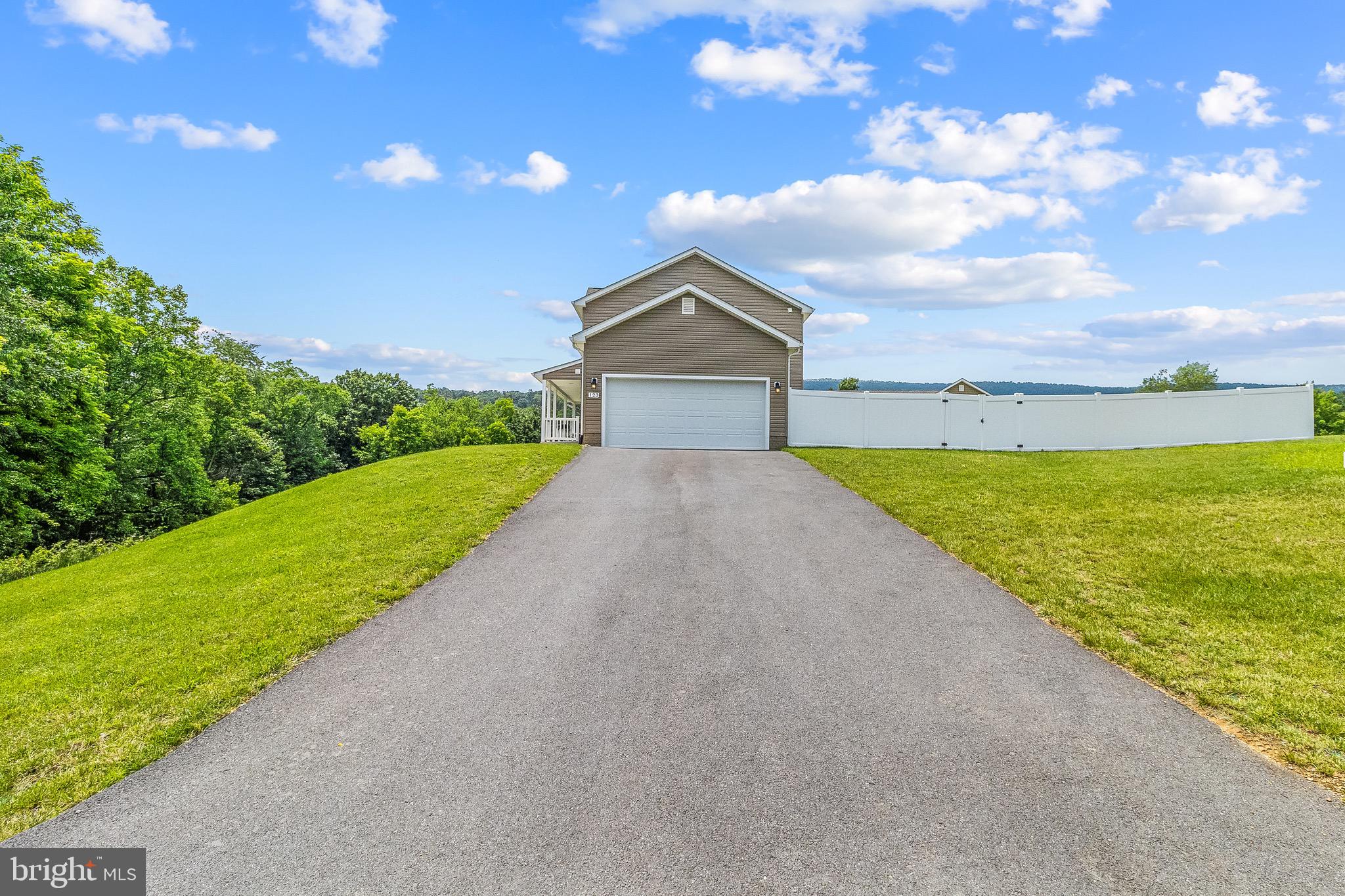 123 Hank Aaron Road Berkeley Springs, WV 25411 - Photo 9 of 38