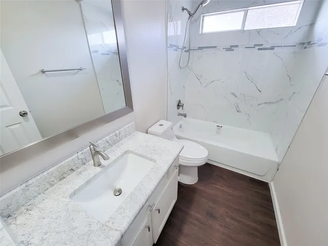 $2,995 | 21007 Bright Lake Bend Court, Richmond, TX 77407