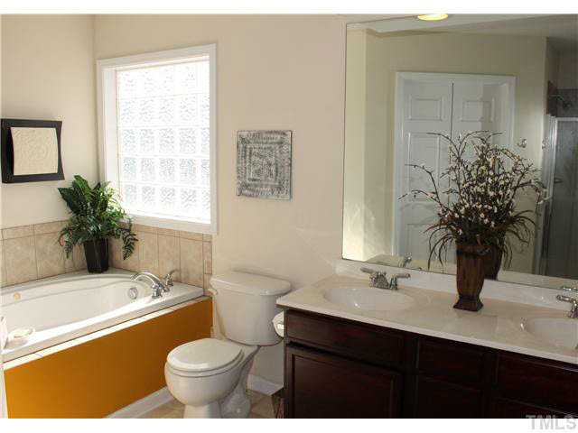 805 Longitude Way Raleigh, NC 27610 - Photo 13 of 21 Gallery Image 13