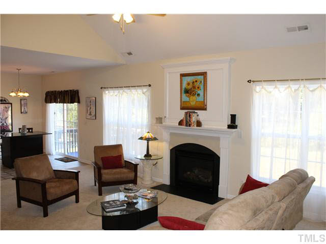 805 Longitude Way Raleigh, NC 27610 - Photo 4 of 21 Gallery Image 4