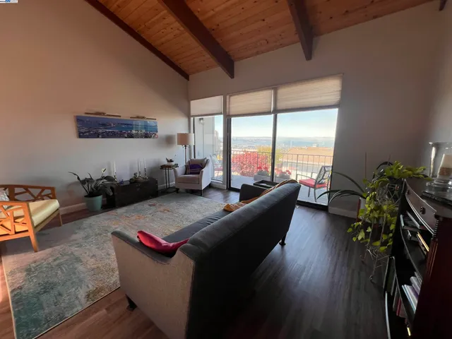 $5,650 | 37 Binnacle Hill, Oakland, CA 94618