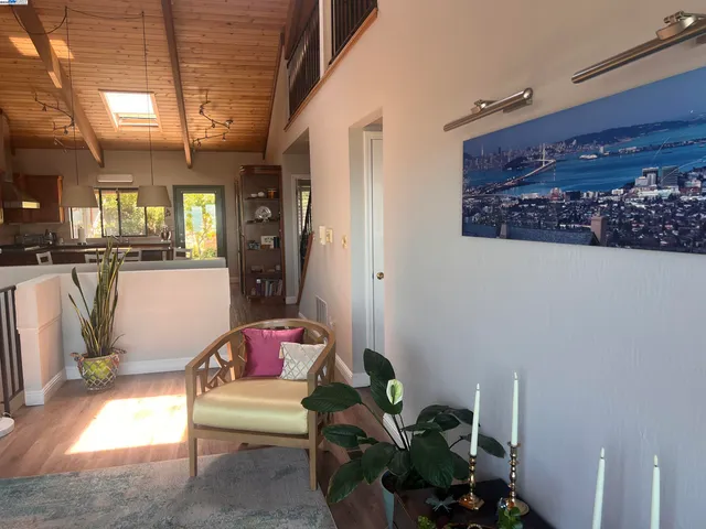$5,650 | 37 Binnacle Hill, Oakland, CA 94618
