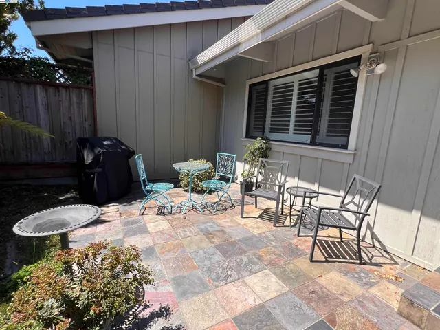 $5,650 | 37 Binnacle Hill, Oakland, CA 94618