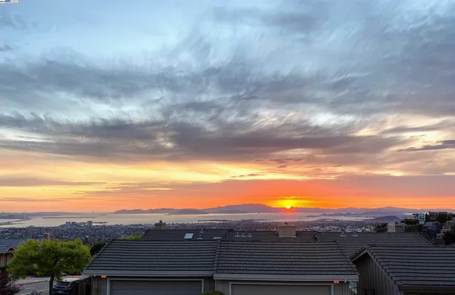 $5,650 | 37 Binnacle Hill, Oakland, CA 94618