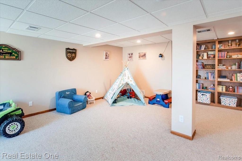 451 Lake Forest Road Rochester Hills, MI 48309 - Photo 59 of 97