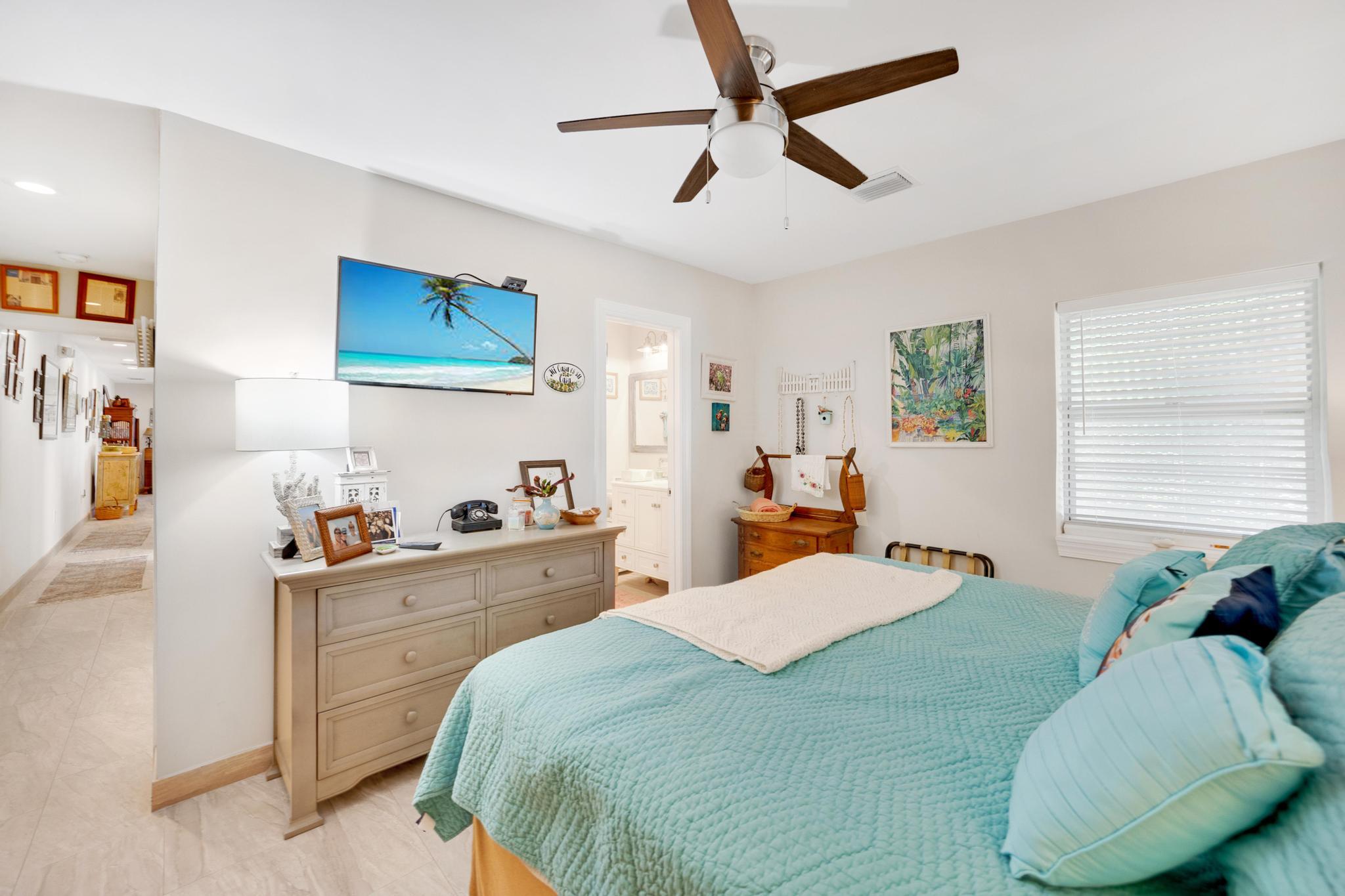351 8th Street Key Colony Beach, FL 33051 - Photo 17 of 38 6V8A9812