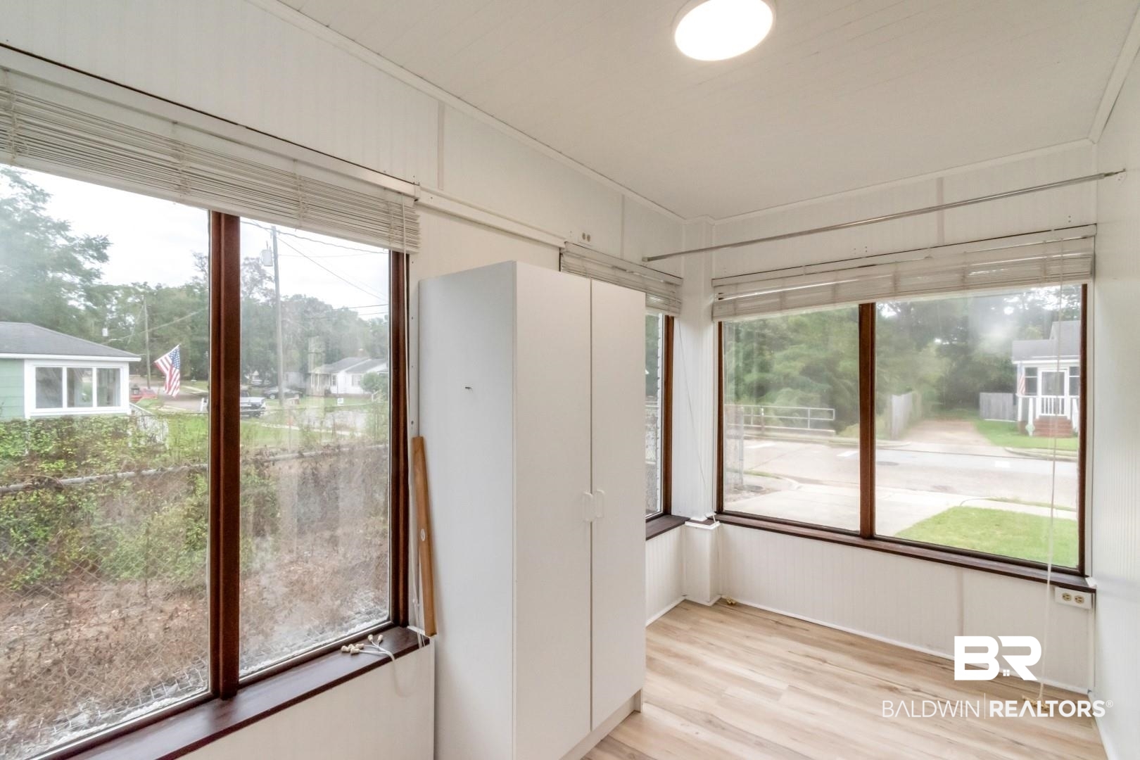 208 Morgan Avenue Mobile, AL 36606 - Photo 25 of 27 View of unfurnished sunroom