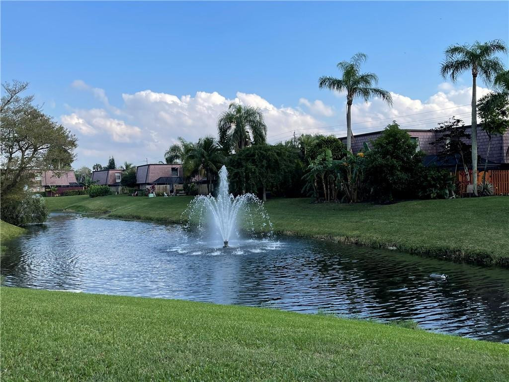 7650 Courtyard Run West Boca Raton, FL 33433 - Photo 2 of 25 Photo 2