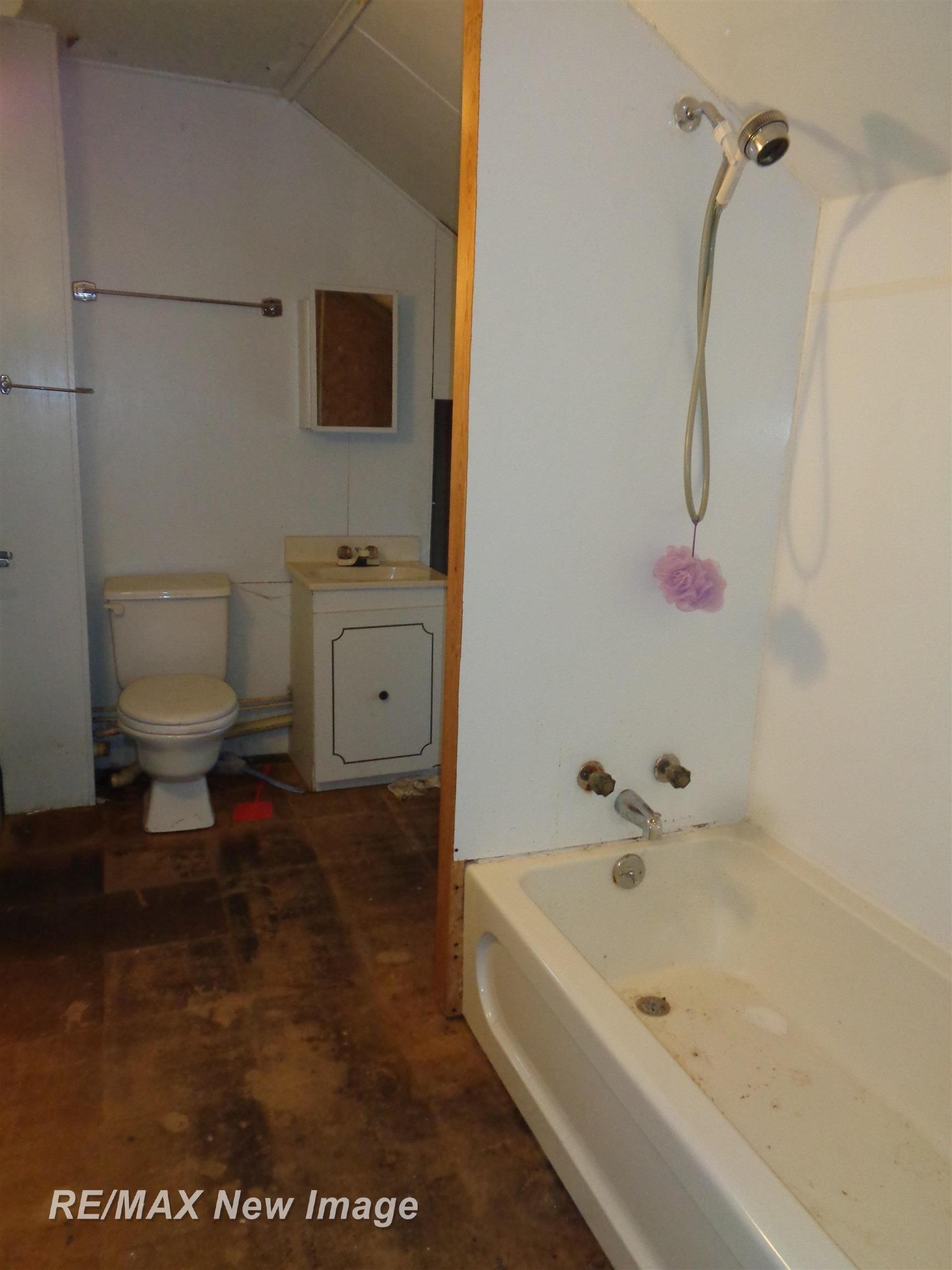 2023 3rd Street Bay City, MI 48708 - Photo 16 of 23 50147431-ee412d20-ec31-4e31-bcda-06f437b0ea58.JPG