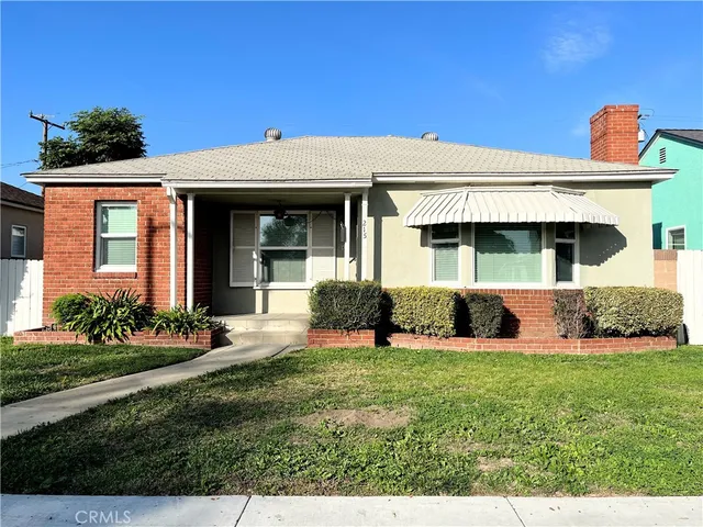 $3,200 | 215 East Scott Street, Long Beach, CA 90805