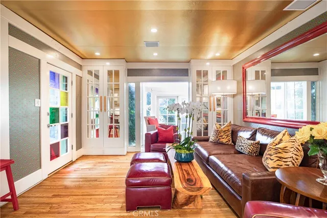 $10,000 | 195 South Parkwood Avenue, Pasadena, CA 91107