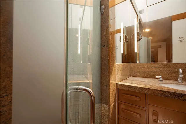 $10,000 | 195 South Parkwood Avenue, Pasadena, CA 91107