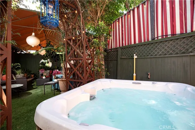 $10,000 | 195 South Parkwood Avenue, Pasadena, CA 91107