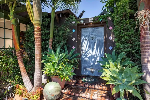 $10,000 | 195 South Parkwood Avenue, Pasadena, CA 91107