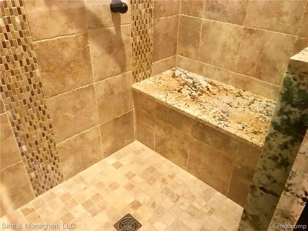 2127 Hawthorne Road Grosse Pointe, MI 48236 - Photo 60 of 84 IMG_0931.jpg