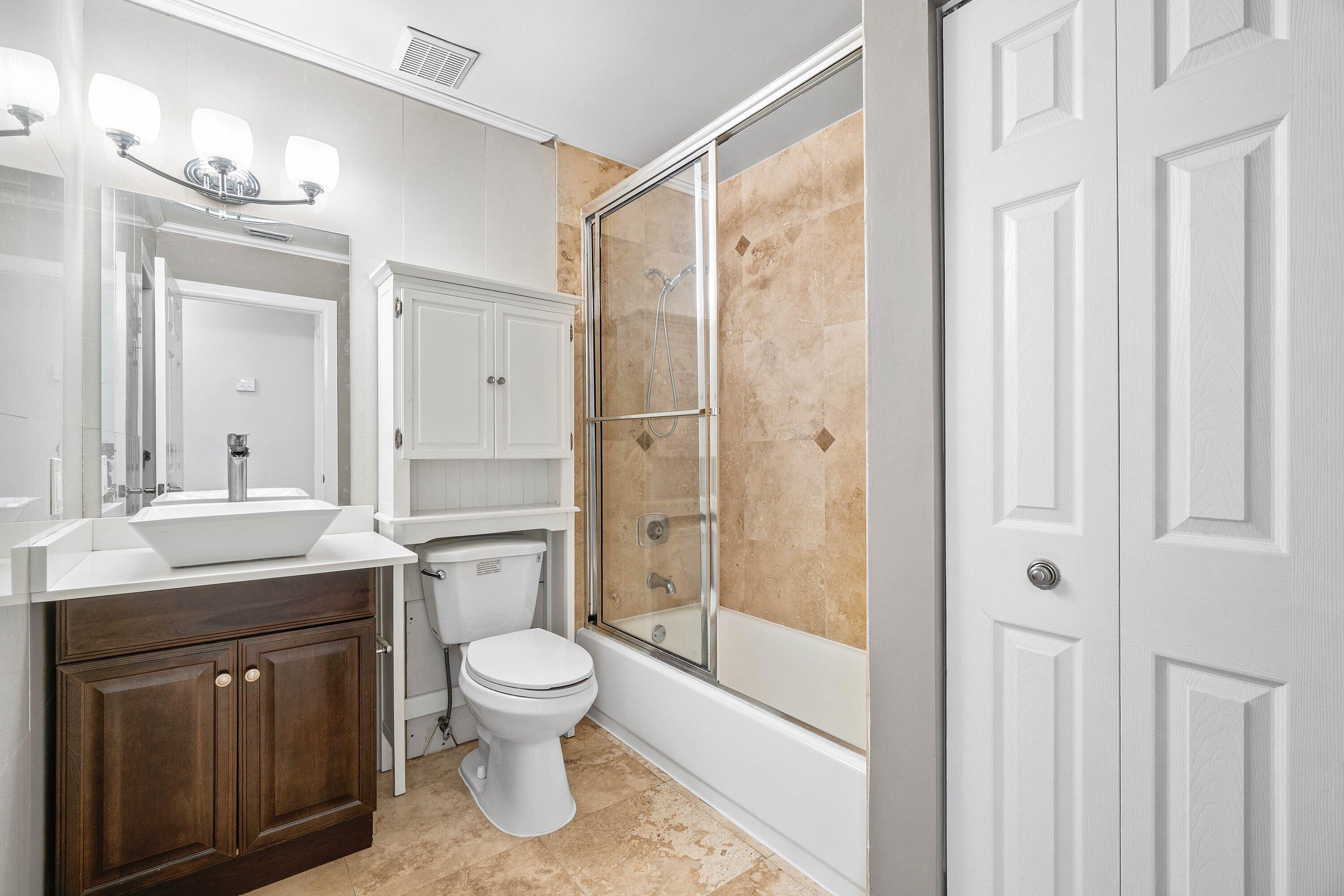 8411 Garden Gate Place Boca Raton, FL 33433 - Photo 8 of 12 Hall Bath