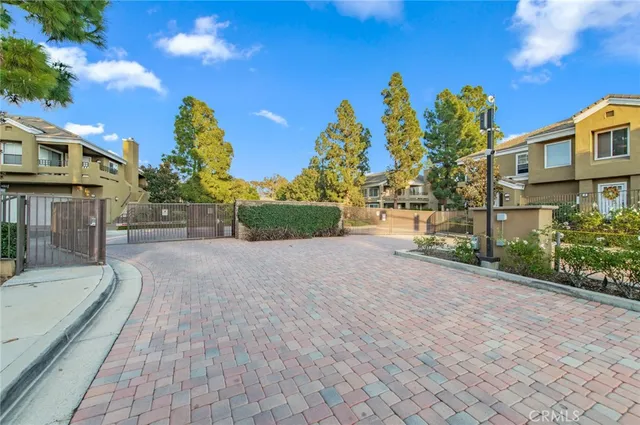 $3,350 | 74 Lehigh Aisle, Irvine, CA 92612