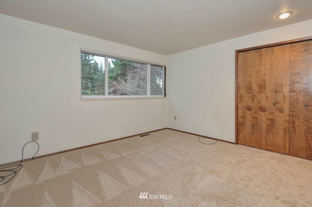 14410 151st Place Southeast Renton, WA 98059 - Photo 11 of 15