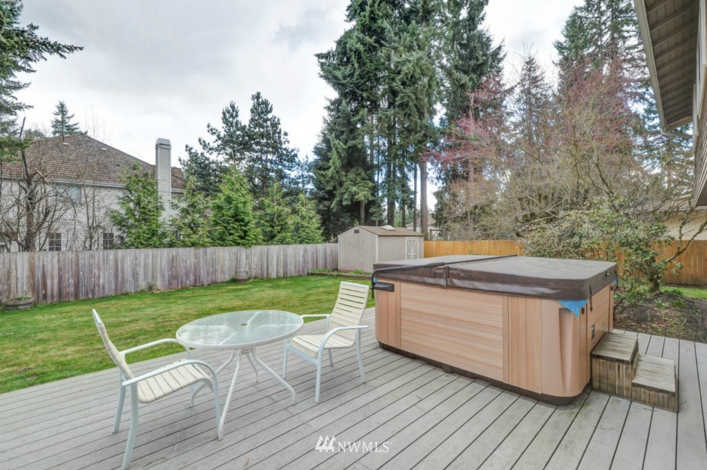 14410 151st Place Southeast Renton, WA 98059 - Photo 14 of 15