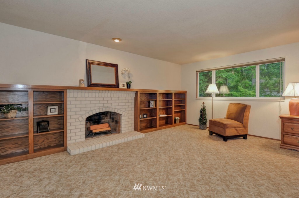 14410 151st Place Southeast Renton, WA 98059 - Photo 9 of 15