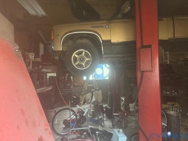 21663 Storys Station Road Franklin, VA 23851 - Photo 21 of 22 car lift