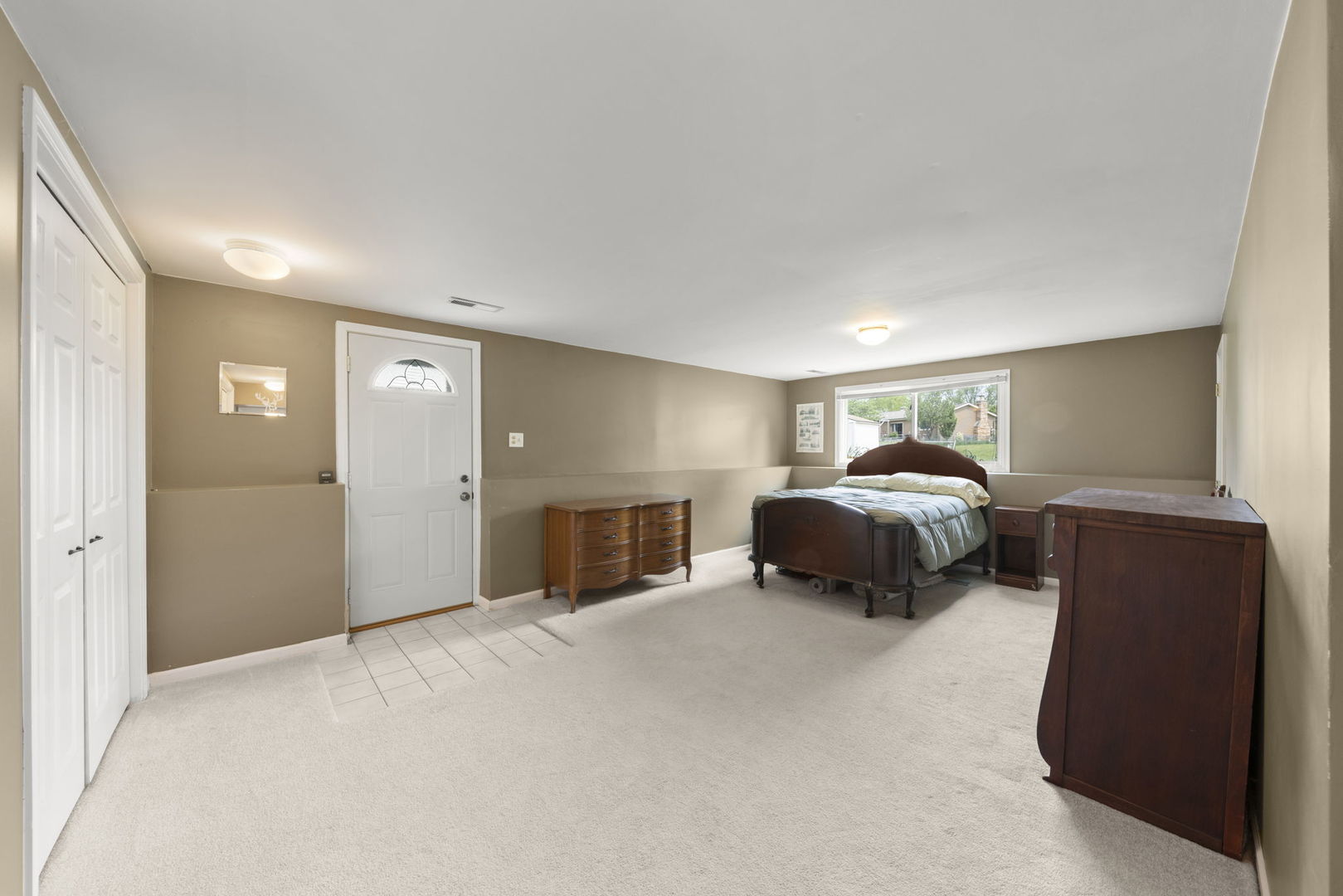 1635 South Prospect Street Wheaton, IL 60189 - Photo 27 of 53 a bedroom with a bed and a window