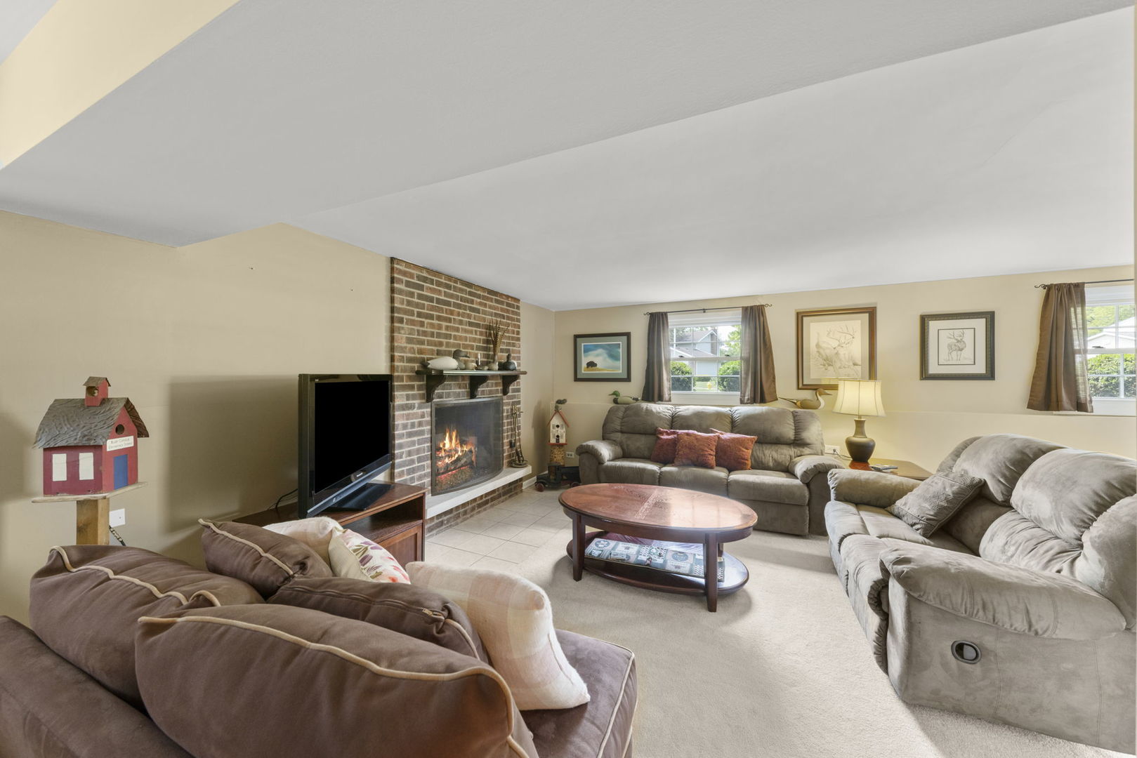 1635 South Prospect Street Wheaton, IL 60189 - Photo 30 of 53 a living room with furniture and a flat screen tv